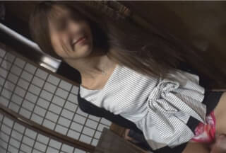 FC2PPV 890646 【無碼ｘ個人攝影】人妻愛奴3號　在居酒屋跟老公喝酒時硬把她叫過來！把老公灌醉後直接在玄關中出內射【附高畫質特典影片】